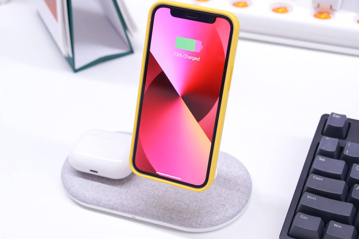 充电新体验MOMAX立式双项磁吸无线充电器测评不朽情缘mg网址iPhone 1312通用无线(图5)