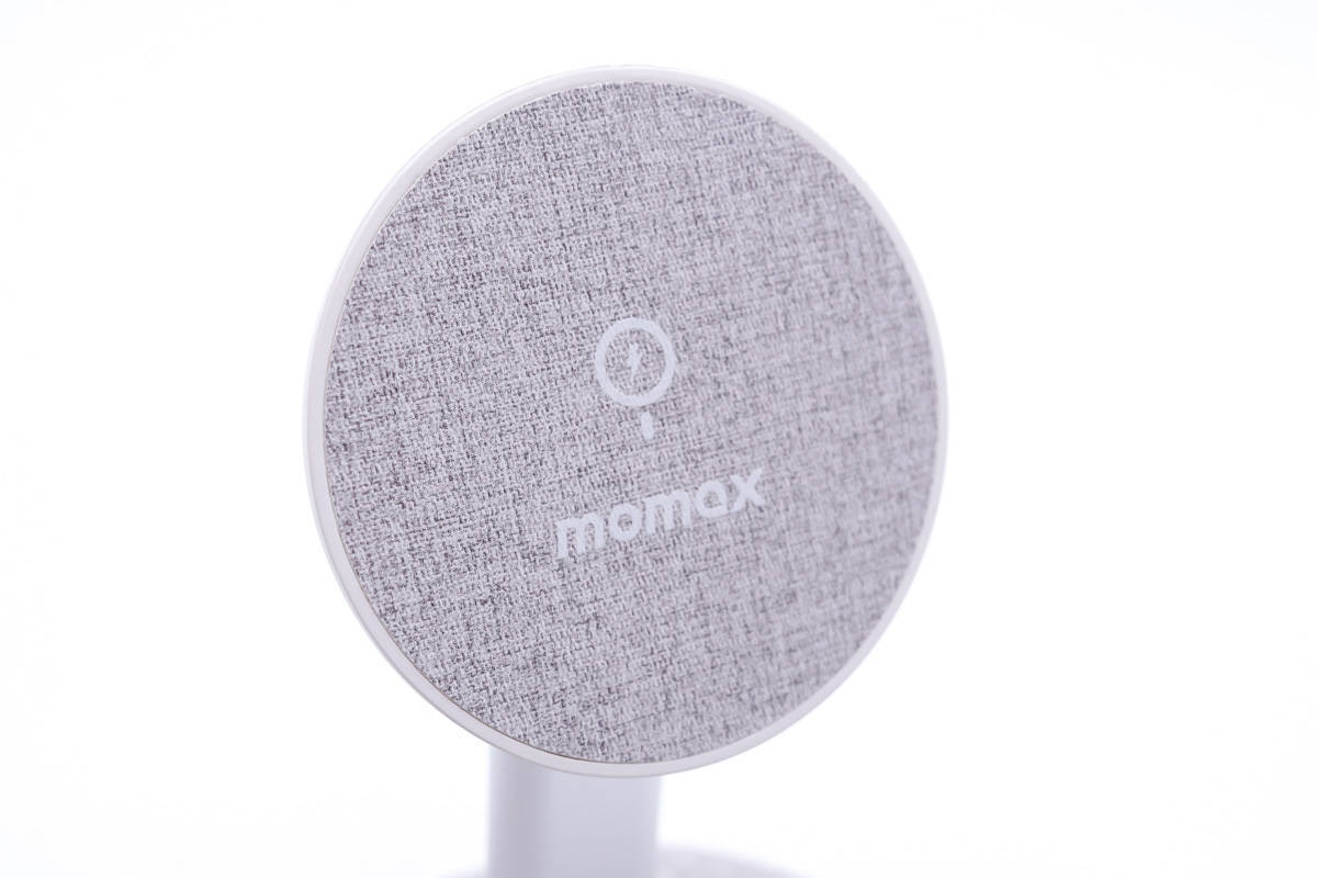 充电新体验MOMAX立式双项磁吸无线充电器测评不朽情缘mg网址iPhone 1312通用无线(图8)